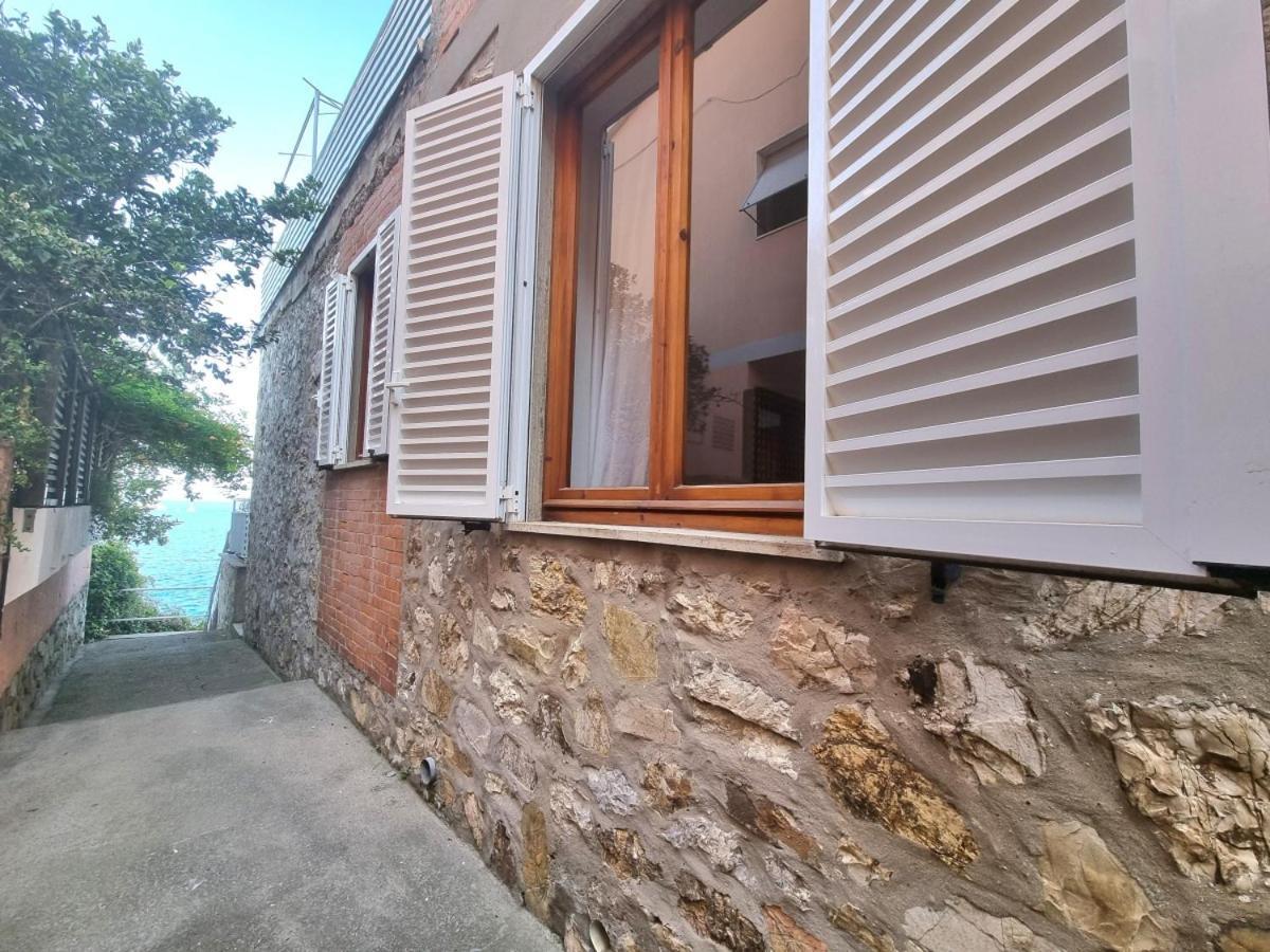 Appartamenti La Terrazza Sulle Ghiaie - Goelba Portoferraio Exterior photo