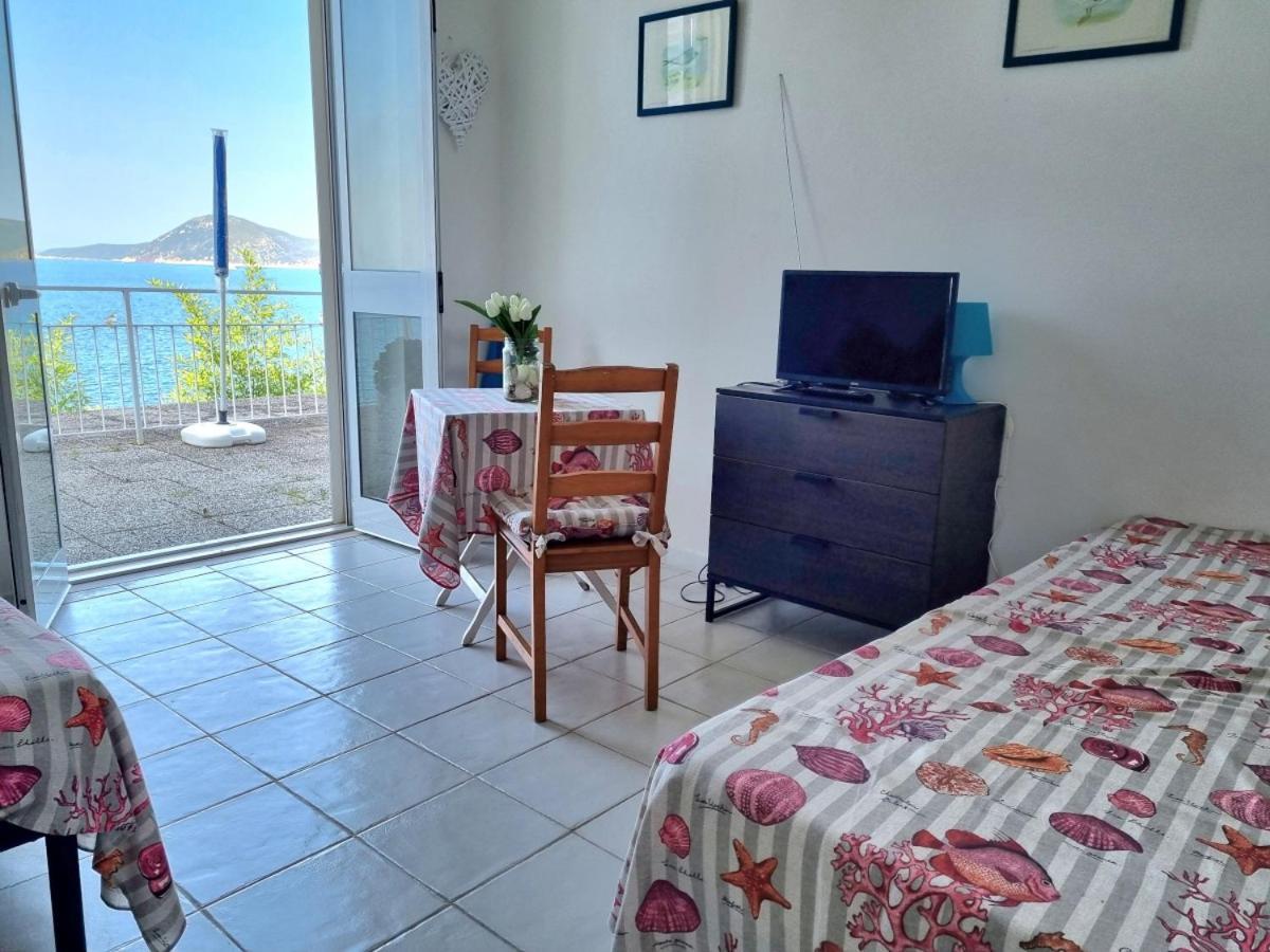 Appartamenti La Terrazza Sulle Ghiaie - Goelba Portoferraio Room photo