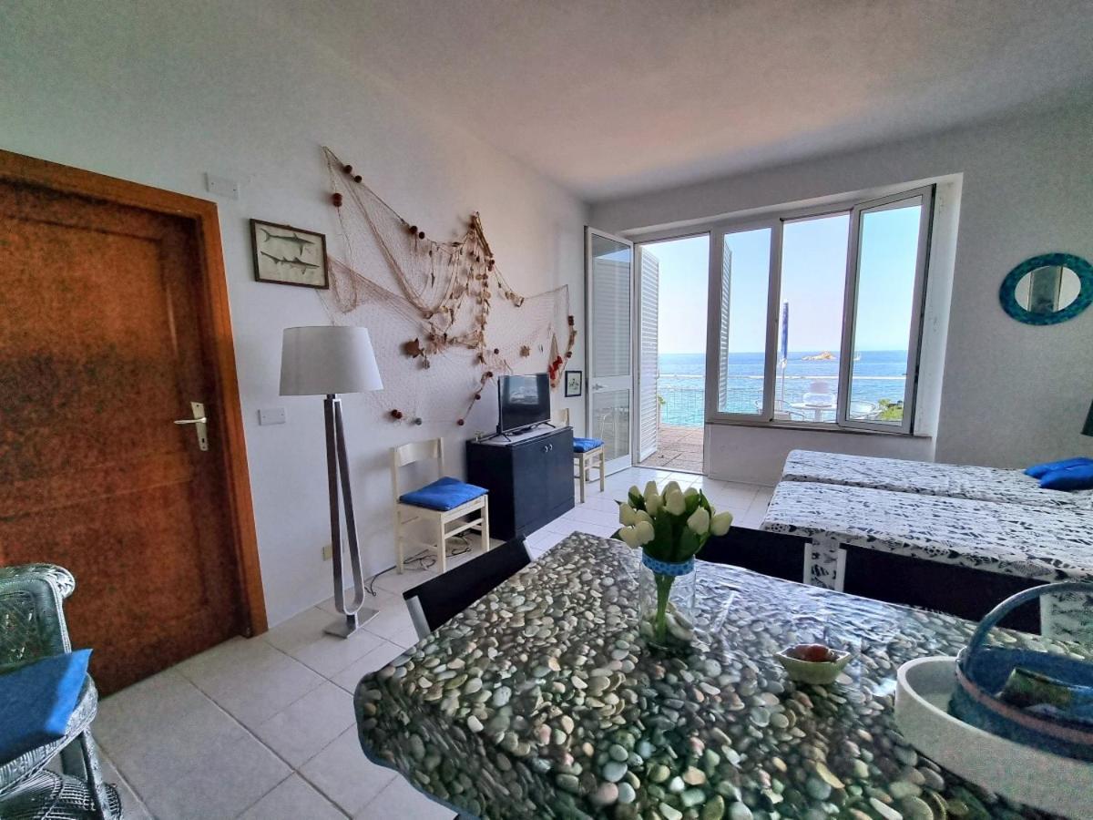 Appartamenti La Terrazza Sulle Ghiaie - Goelba Portoferraio Room photo